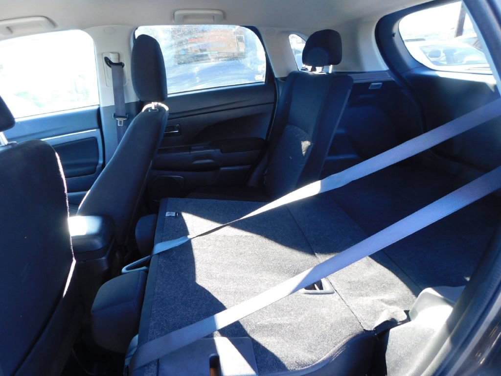 Used 2020 Mitsubishi Outlander Sport ES FWD image 22