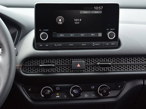 Used 2023 Honda HR-V Sport image 13