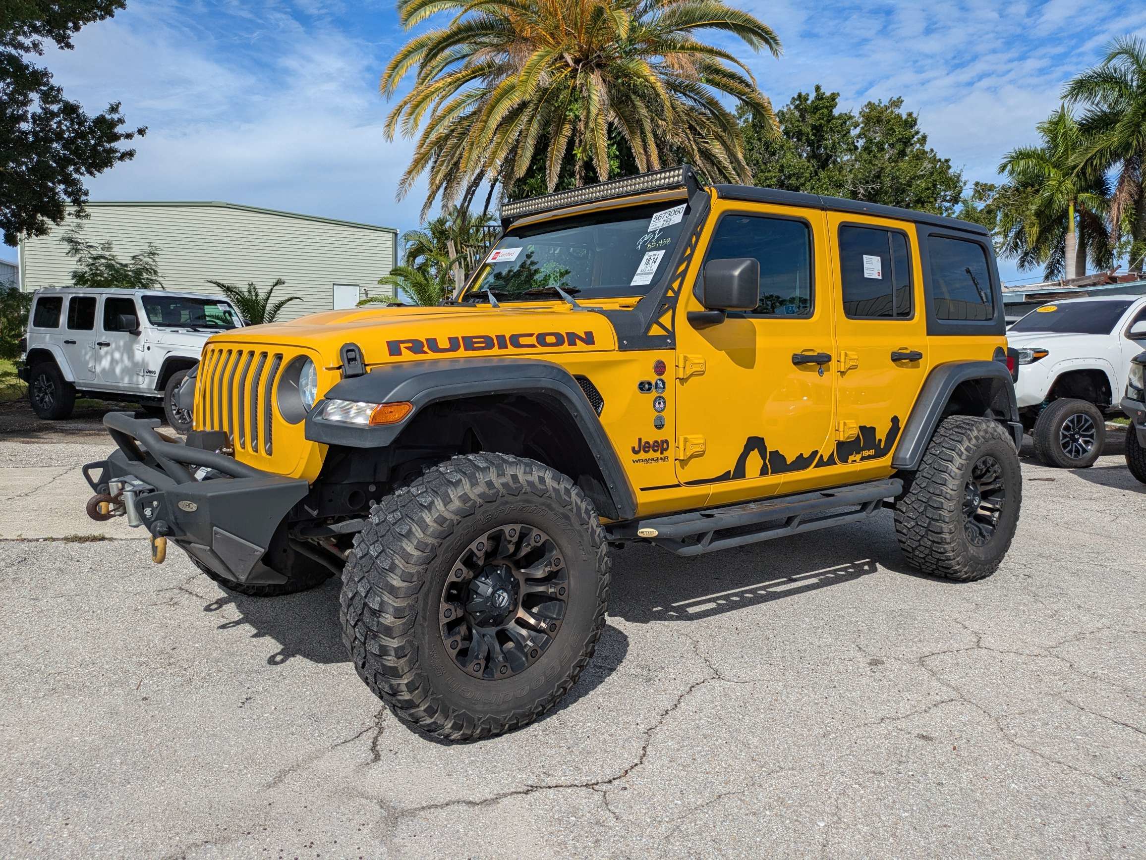 Used 2018 Jeep Wrangler Unlimited Rubicon AWD/4WD image 11