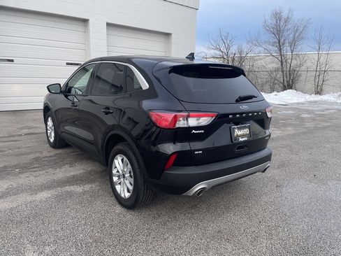 Used 2022 Ford Escape SE w/ Convenience Package image 3