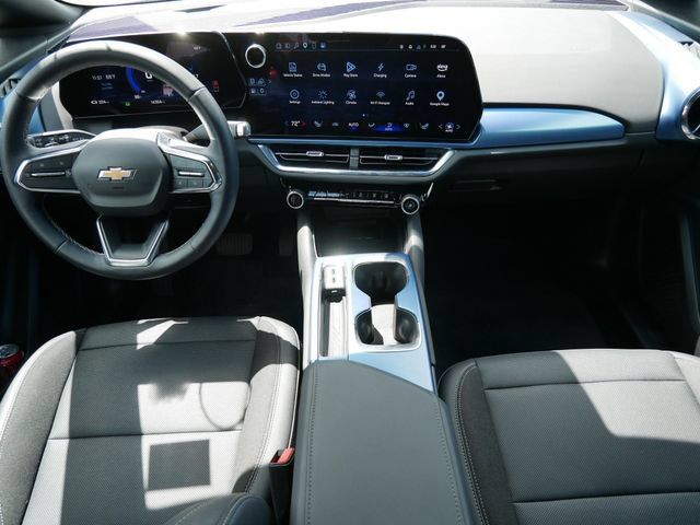 Used 2025 Chevrolet Equinox EV LT w/ Convenience Package FWD image 6