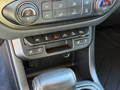 Used 2019 Chevrolet Colorado Z71 image 26