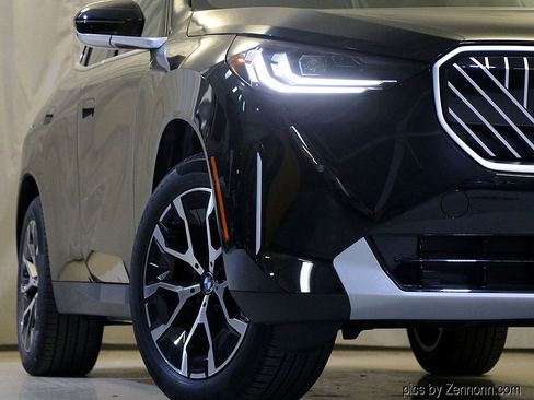 Used 2025 BMW X3 xDrive30i image 4