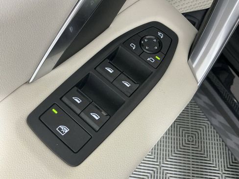 New 2026 BMW X2 xDrive28i w/ Technology Package AWD/4WD image 23