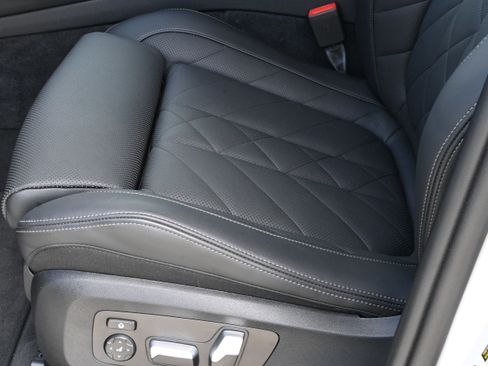 Certified 2025 BMW X5 xDrive40i w/ Premium Package image 30