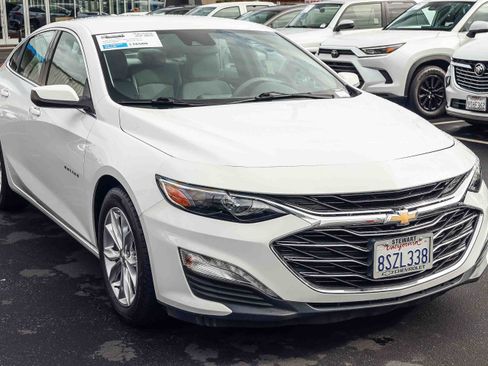 Used 2021 Chevrolet Malibu LT image 17