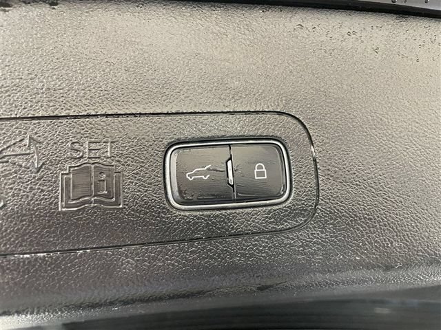 Used 2023 Lincoln Aviator AWD image 34