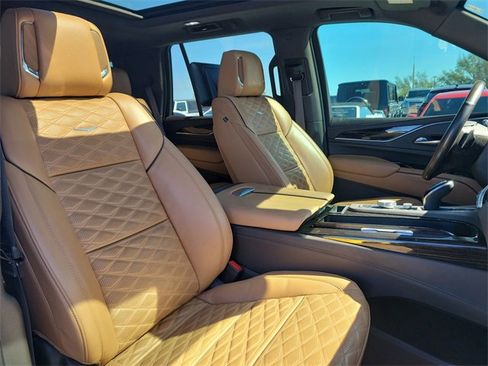 Certified 2021 Cadillac Escalade Premium Luxury image 21