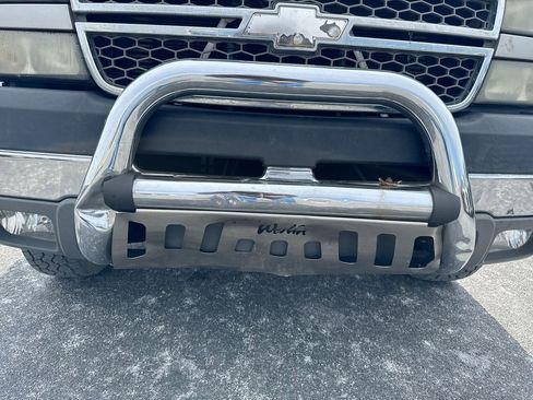 Used 2005 Chevrolet Silverado 2500 LT w/ Heavy-Duty Power Package image 31