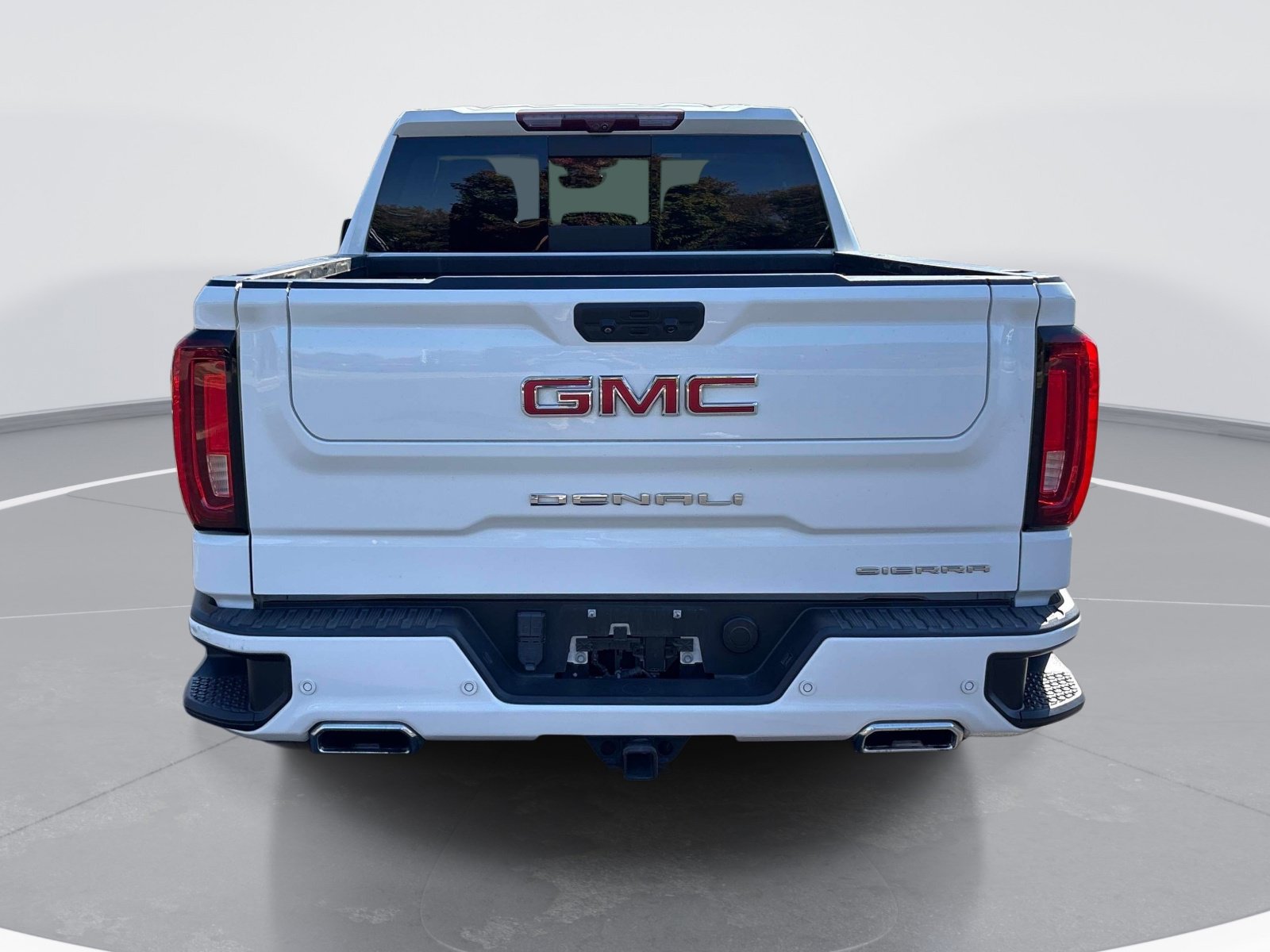 Used 2022 GMC Sierra 1500 Denali w/ Technology Package AWD/4WD image 7