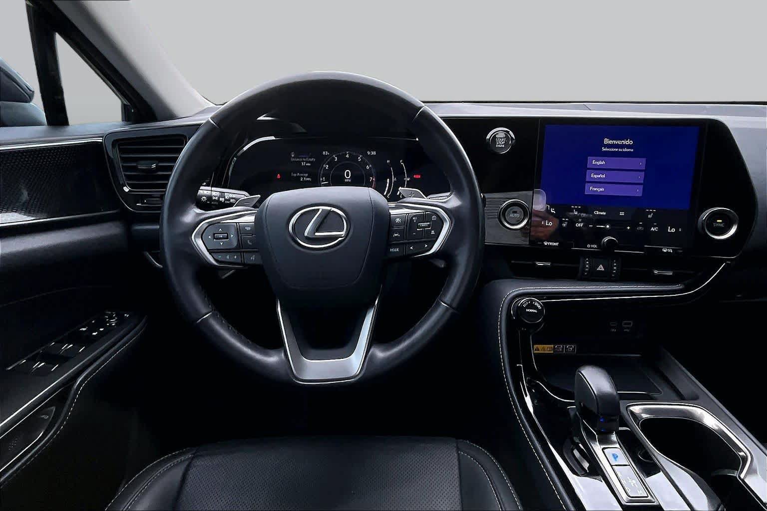 Used 2025 Lexus NX 250 FWD w/ Accessory Package (Z2) image 6