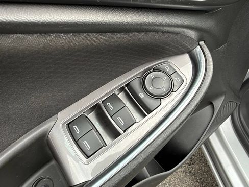 Used 2018 Chevrolet Malibu LT w/ Sport Package FWD image 20