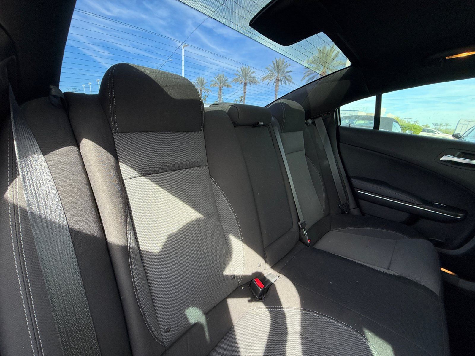 Used 2016 Dodge Charger SE RWD image 18