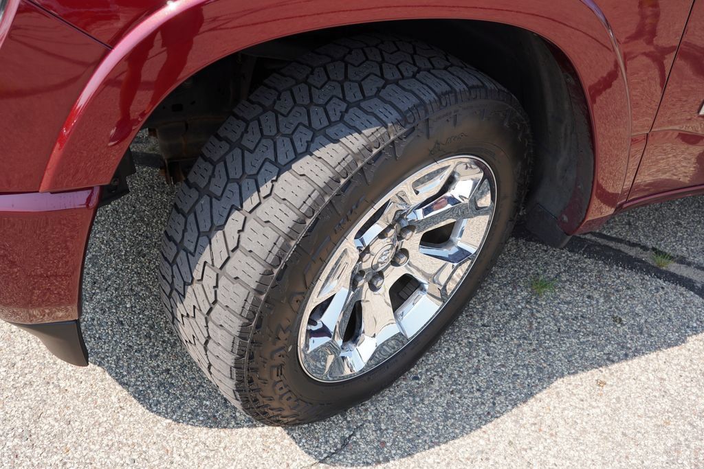Certified 2020 RAM 1500 Laramie w/ Sport Appearance Package AWD/4WD image 13