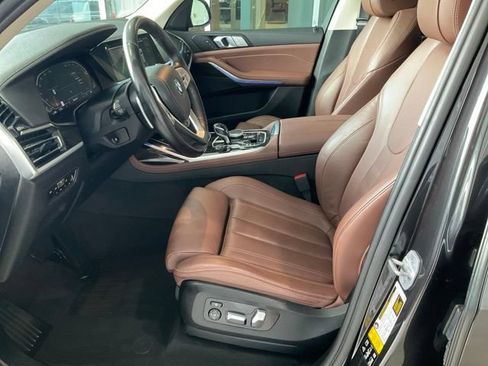 Used 2021 BMW X7 xDrive40i w/ Cold Weather Package AWD/4WD image 3