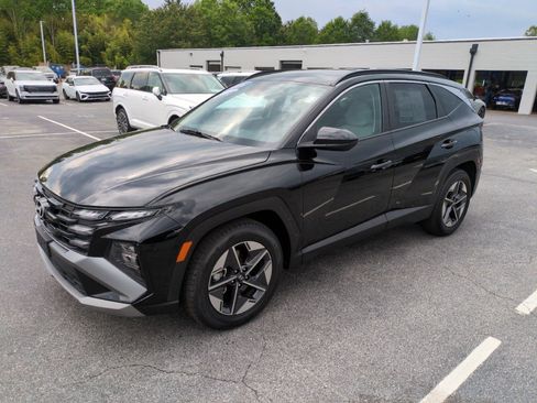 Used 2025 Hyundai Tucson SEL FWD image 3