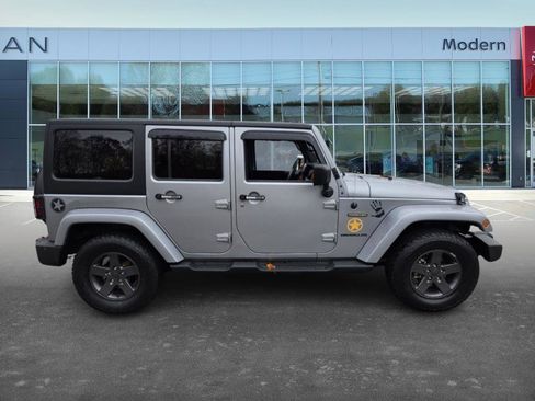 Used 2016 Jeep Wrangler Unlimited Sport image 4
