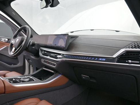 New 2026 BMW X5 xDrive40i AWD/4WD image 20