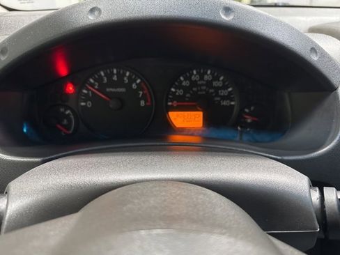 Used 2008 Nissan Frontier SE w/ Power Pkg image 13