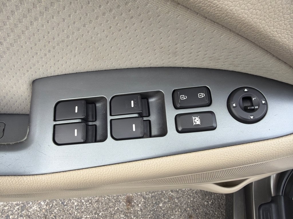 Used 2012 Kia Optima LX FWD image 23