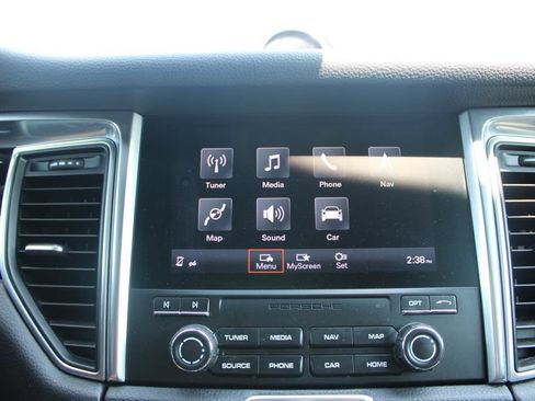 Used 2018 Porsche Macan S AWD/4WD image 56