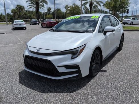 Certified 2025 Toyota Corolla SE FWD image 8