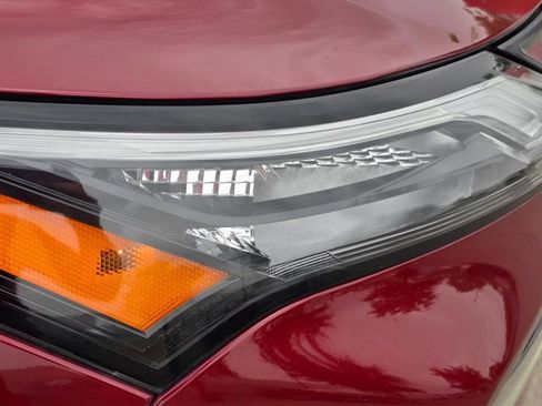 Certified 2024 Nissan Rogue SV FWD image 11