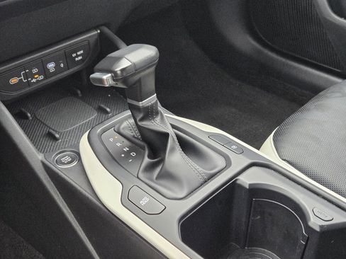 Certified 2025 Kia K4 GT-Line w/ GT-Line Premium Package image 9