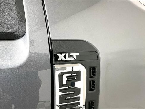 Used 2025 Ford F250 XLT w/ 360-Degree Camera Package image 14