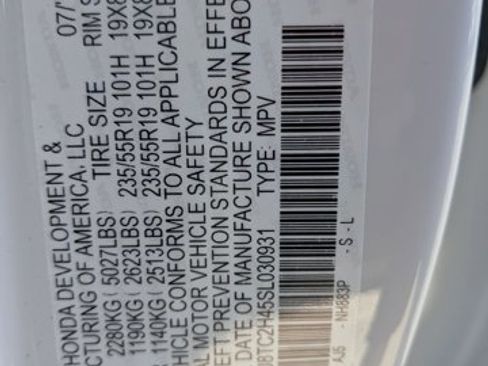 Certified 2025 Acura RDX SH-AWD image 18