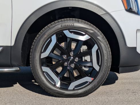 New 2025 Kia Telluride EX image 11