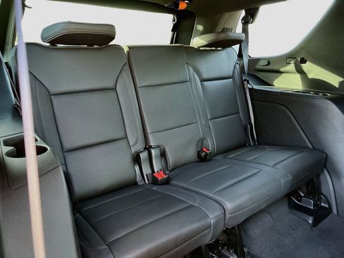 Used 2024 Chevrolet Tahoe High Country w/ Advanced Technology Package AWD/4WD image 28