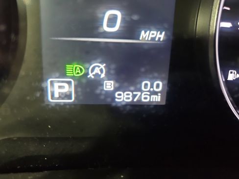 Certified 2025 Subaru Outback Premium AWD/4WD image 18