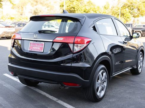 Used 2019 Honda HR-V LX image 5