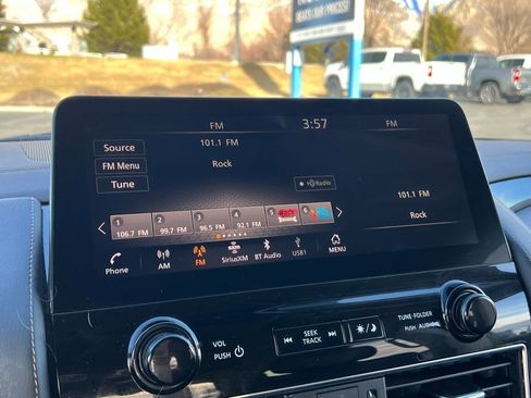 Used 2022 Nissan Armada Platinum w/ Captain's Chairs Package image 39