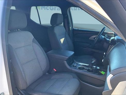 Certified 2023 Chevrolet Traverse LT image 32