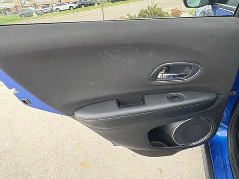 Used 2018 Honda HR-V EX image 25