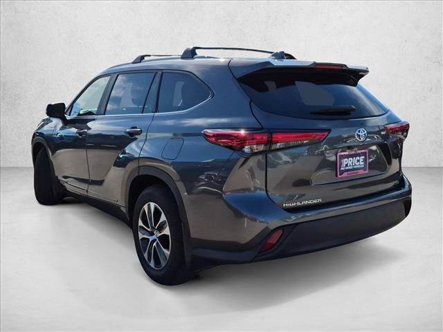 Used 2023 Toyota Highlander XLE FWD image 7
