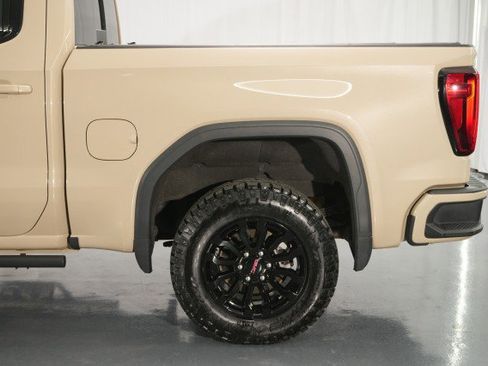 Used 2023 GMC Sierra 1500 AT4X image 35