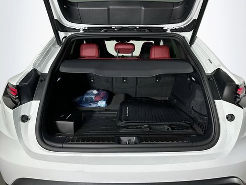 New 2026 Porsche Macan 4S Electric AWD/4WD image 28