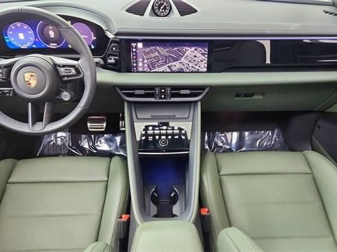 Used 2025 Porsche Macan 4S Electric image 19