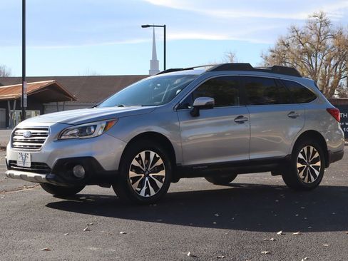 Used 2017 Subaru Outback 3.6R Limited image 11
