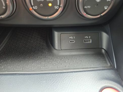 Used 2024 Nissan Z NISMO w/ Floor Mat Package RWD image 6