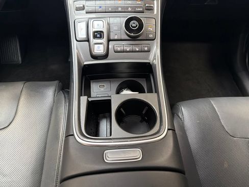 Certified 2023 Hyundai Santa Fe Limited FWD image 21