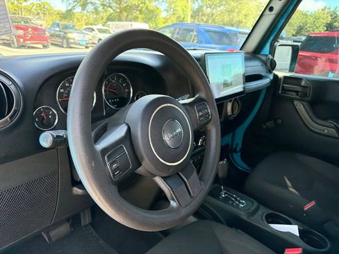 Used 2017 Jeep Wrangler Unlimited Sport AWD/4WD image 9