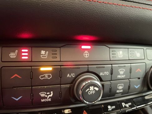 Used 2024 Dodge Durango GT image 21