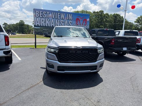 Used 2025 RAM 1500 Big Horn AWD/4WD image 30