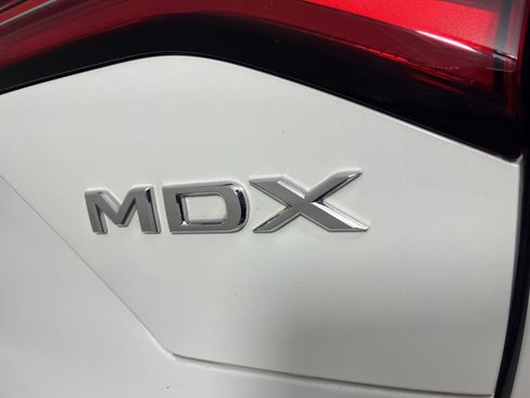 Certified 2023 Acura MDX SH-AWD w/ Advance Package image 3