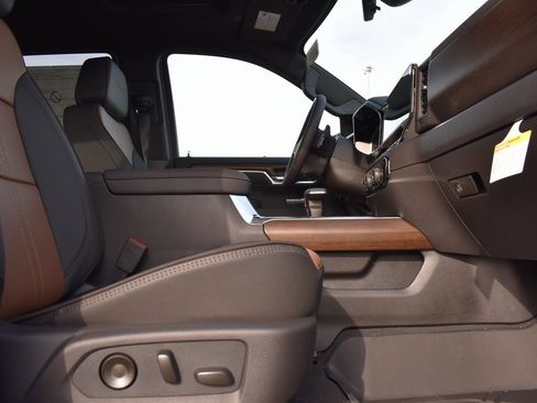 New 2026 Chevrolet Silverado 1500 High Country image 10