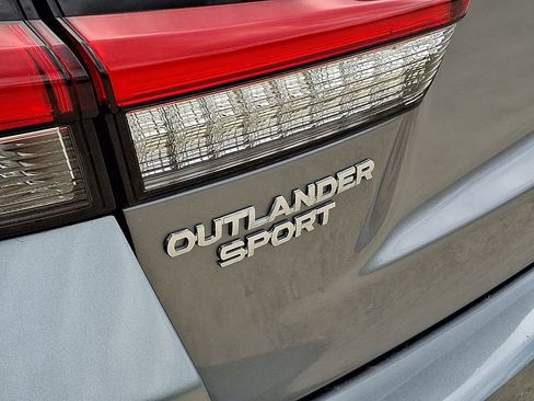 Used 2023 Mitsubishi Outlander Sport AWD image 11
